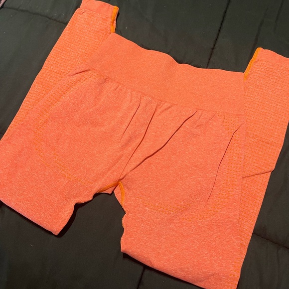 Gymshark leggings gently worn - Picture 2 of 2